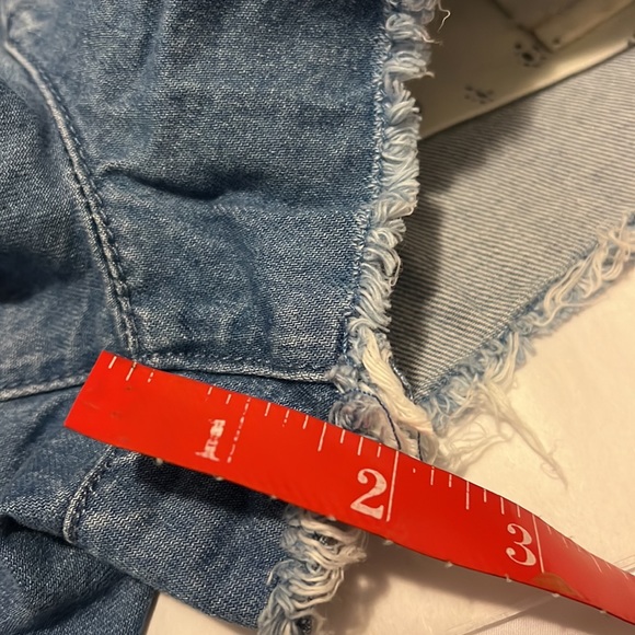 NWTS PILCRO JEANS SHORTS (29) - Picture 9 of 13